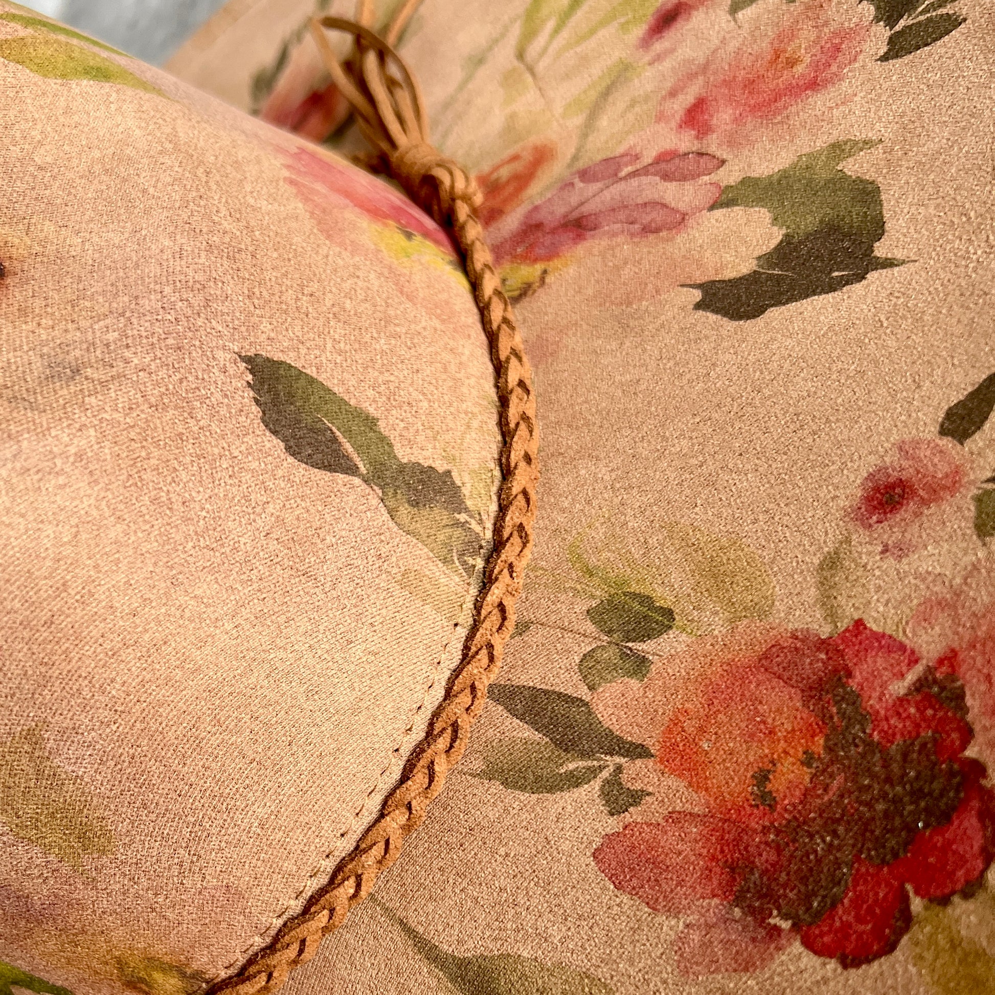 Red Roses Suede Rancher Hat